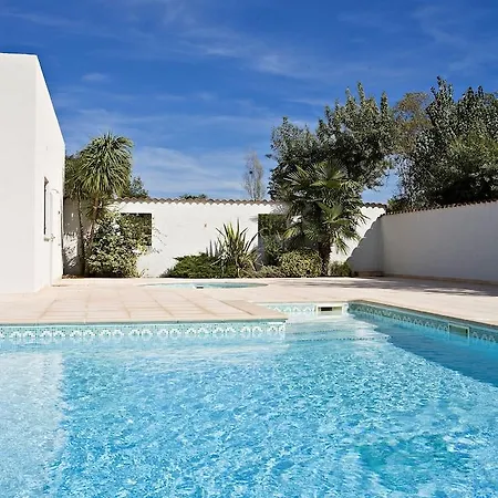 Aparthotel Vacanceole - Carre Marine 3*