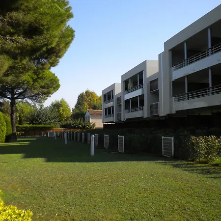 Aparthotel Vacanceole - Carre Marine 3*